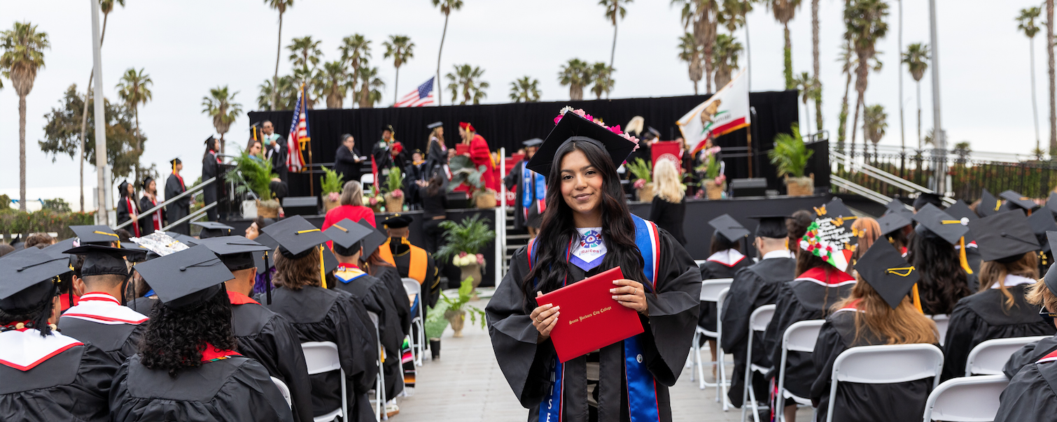 Latina Grads